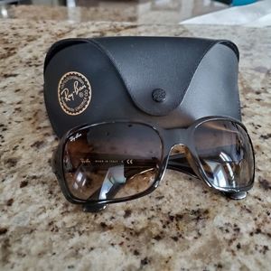 Ray-Ban RB4068 Square Sunglasses